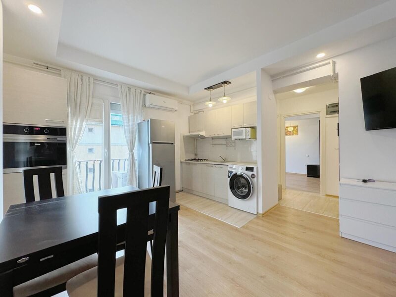 Pipera  Cosmopolis Inchiriere 2 camere   Loc parcare