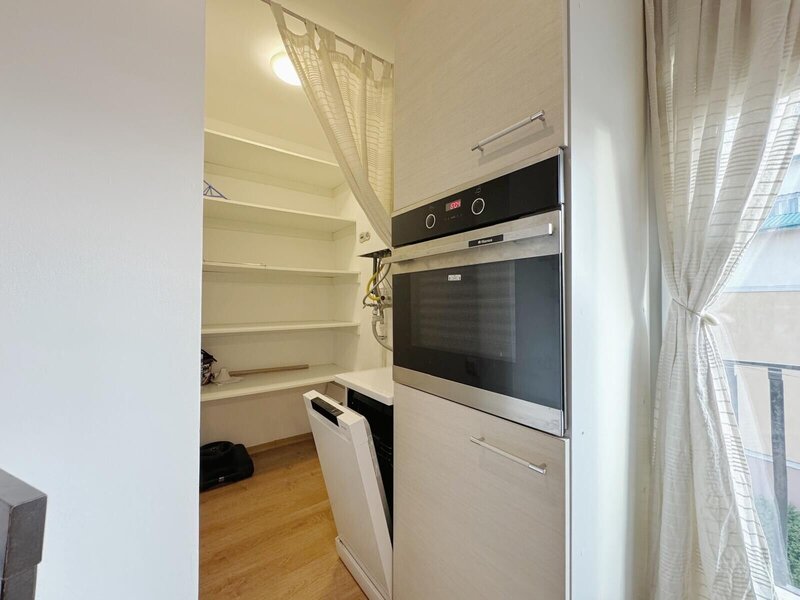 Pipera  Cosmopolis Inchiriere 2 camere   Loc parcare